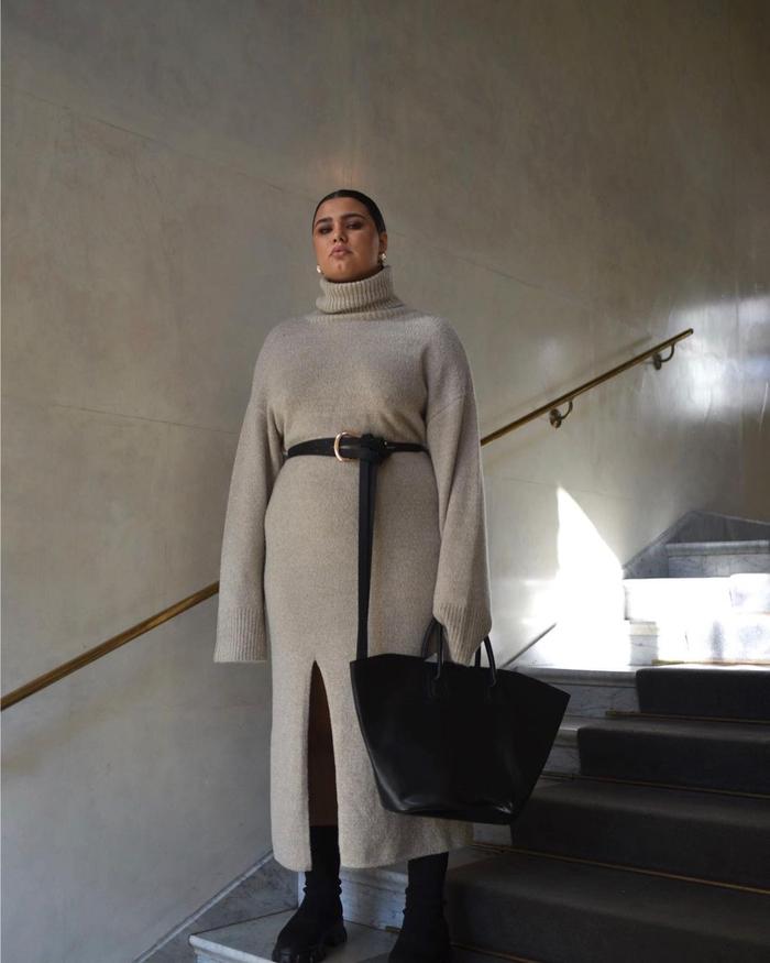 6 cool transitional outfits: @isabellecoheen wearing knit dress and chunky boots