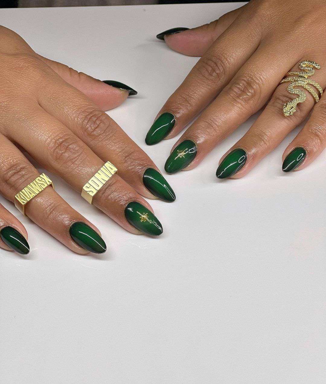 Green Aura Christmas Ombre Nails
