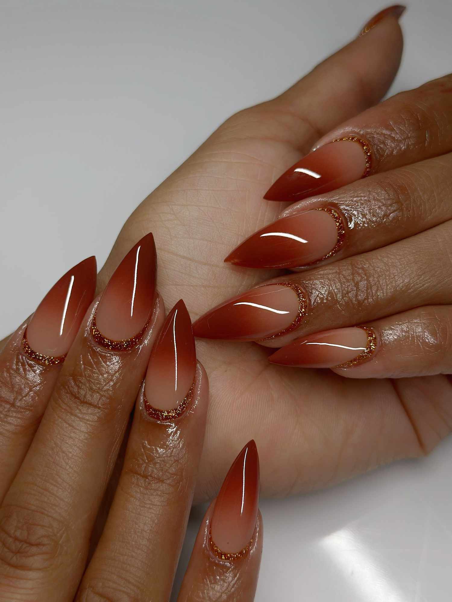 Cinnamon Christmas Ombre Nails